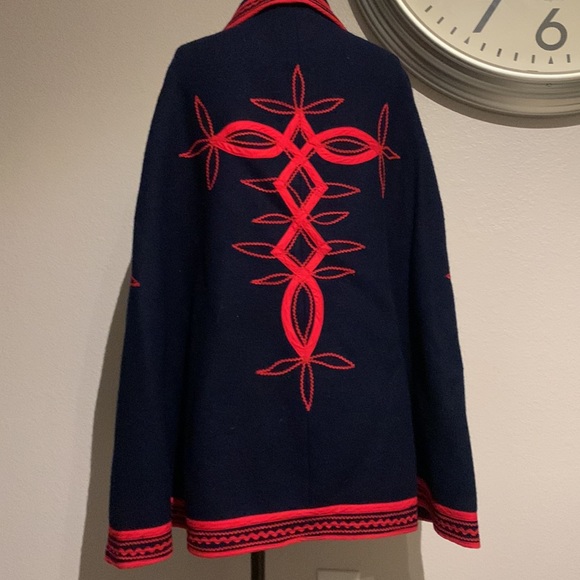 Vintage Wool Cape - Picture 5 of 5